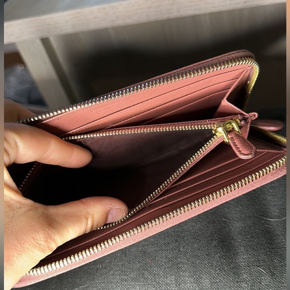 EUC Prada Zippy Wallet - Picture 8 of 14